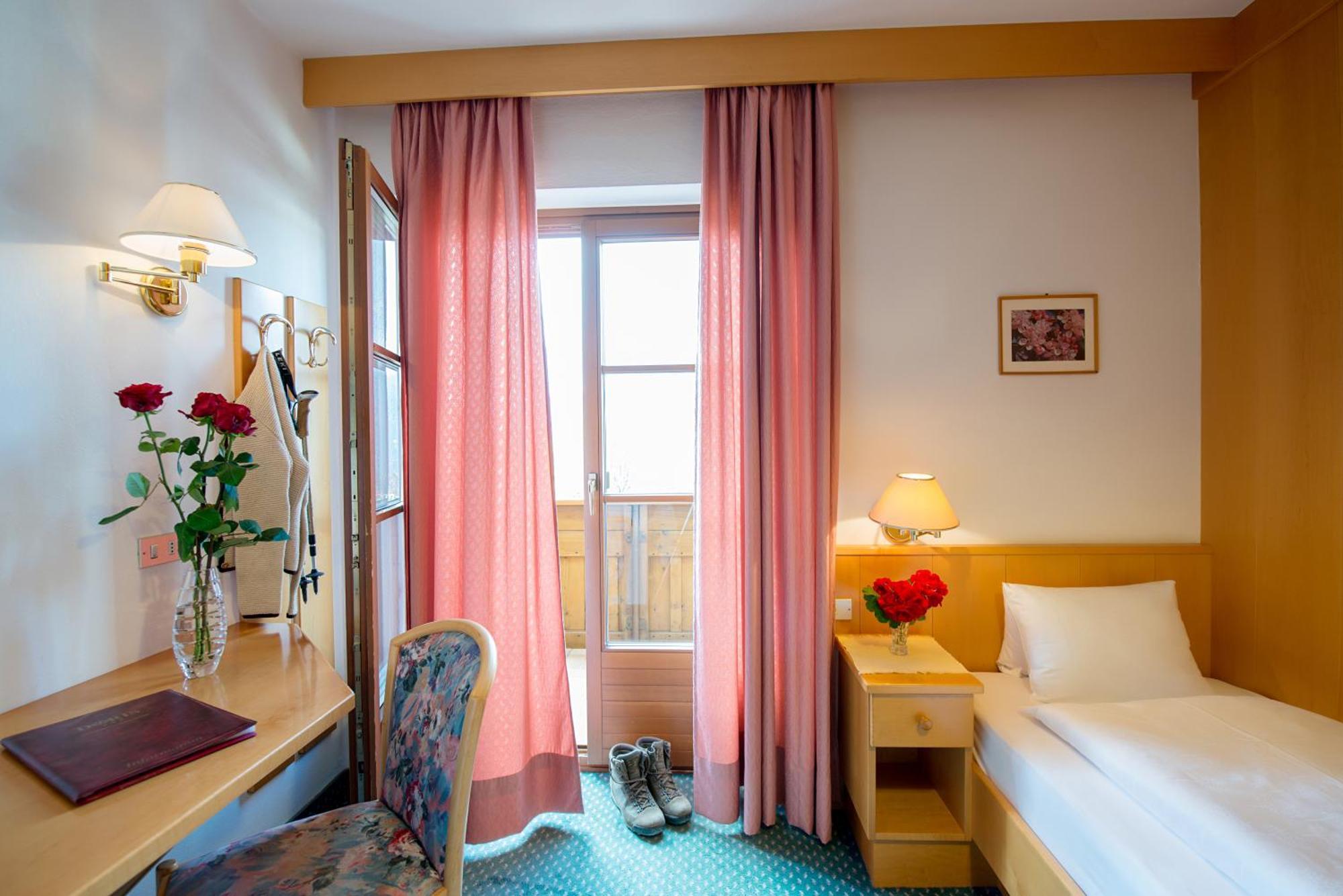 Hotel Garni Doris Castelrotto Habitación foto