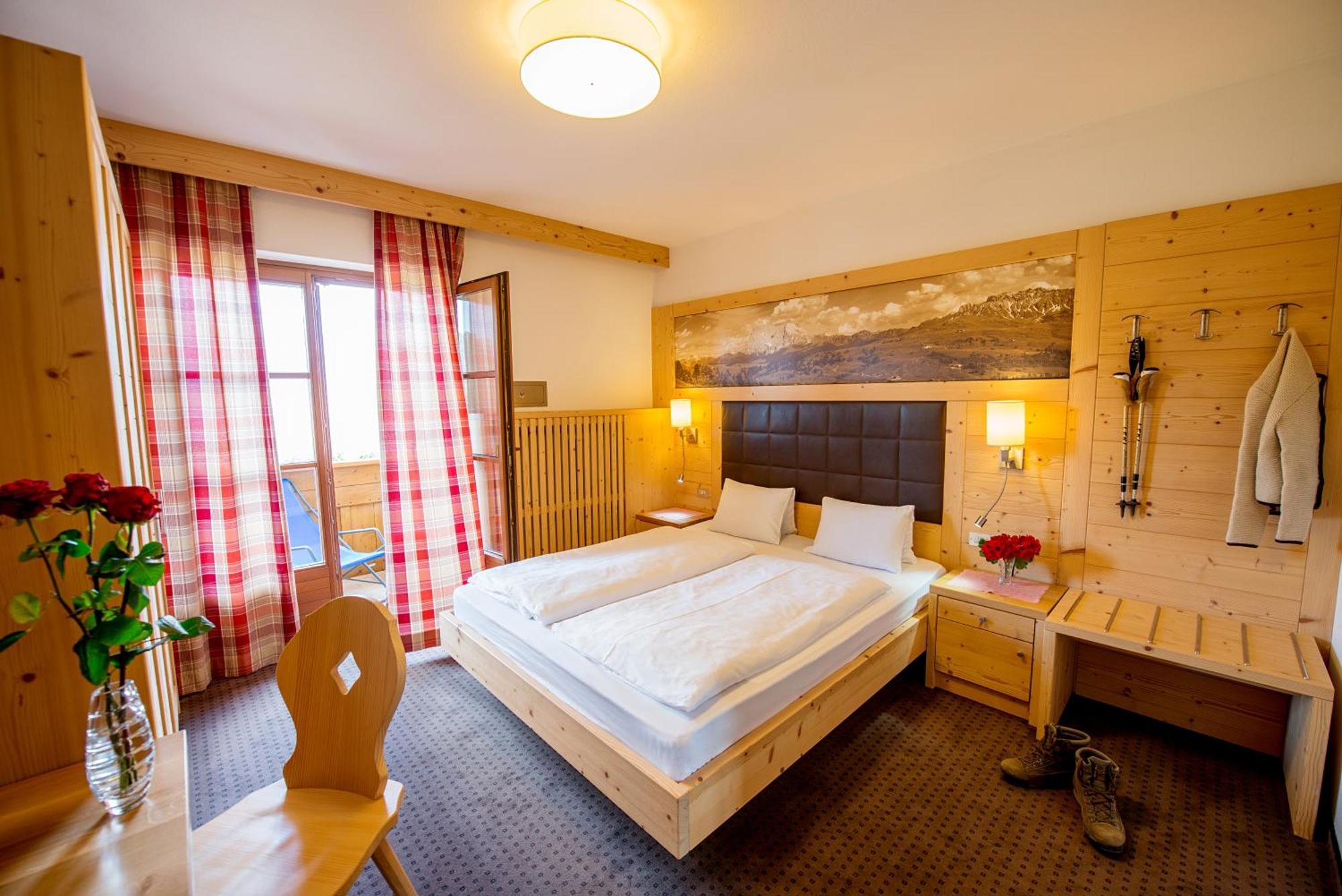 Hotel Garni Doris Castelrotto Habitación foto