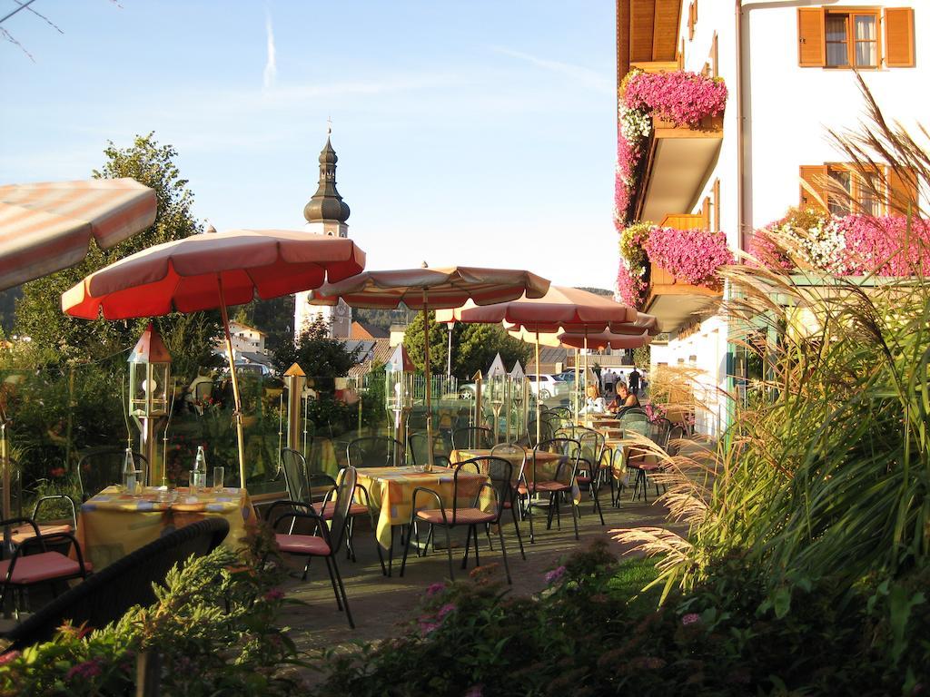 Hotel Garni Doris Castelrotto Exterior foto